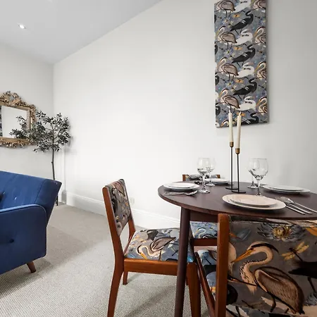 Pelican 1 Bed Daire Harrogate